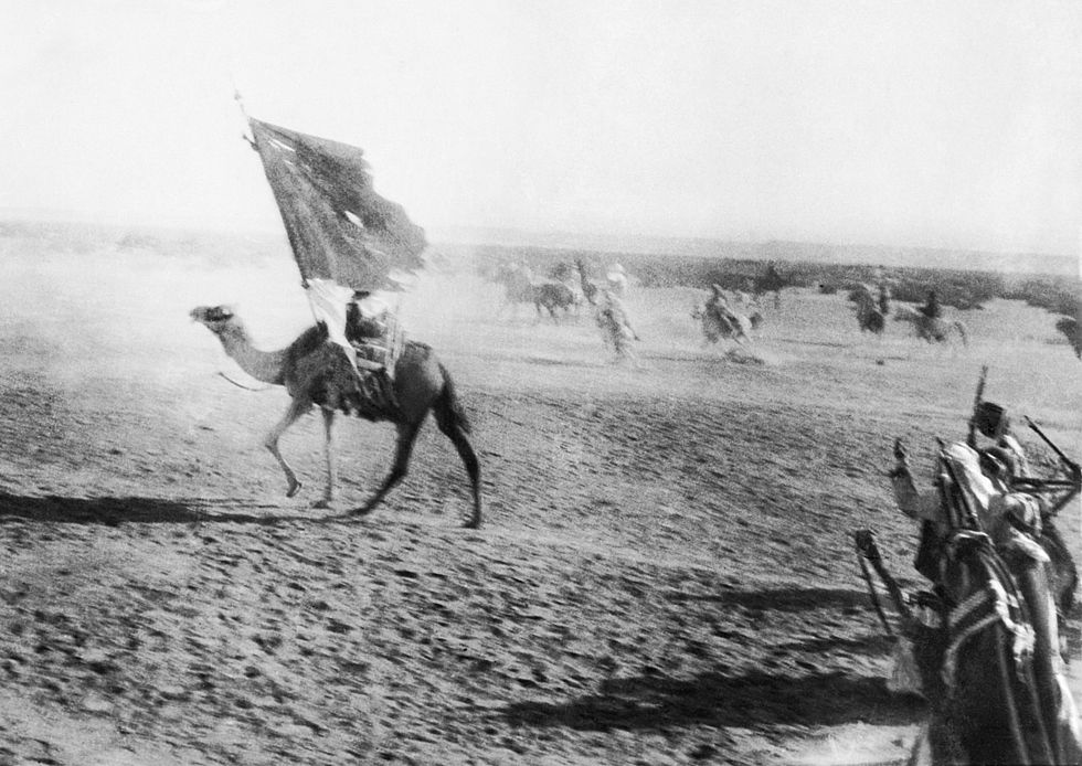 The Taking of Akaba - 1917 - T.E. Lawrence, Auda abu Tayi, Prince ...